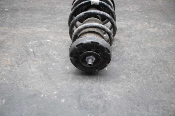 AMORTISSEUR AVANT GAUCHE OPEL INSIGNIA 2008-2017 - Vue 2